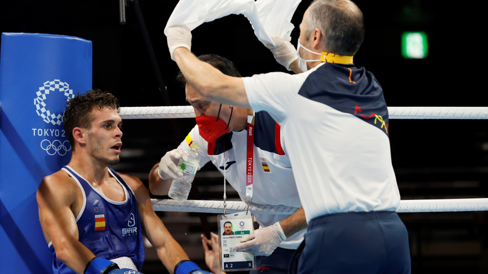Gabriel Escobar roza el bronce en boxeo tras caer ante el kazajo Saken Bibossinov