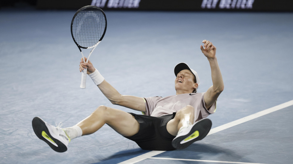 Sinner remonta a Medvedev en su primera final de Grand Slam